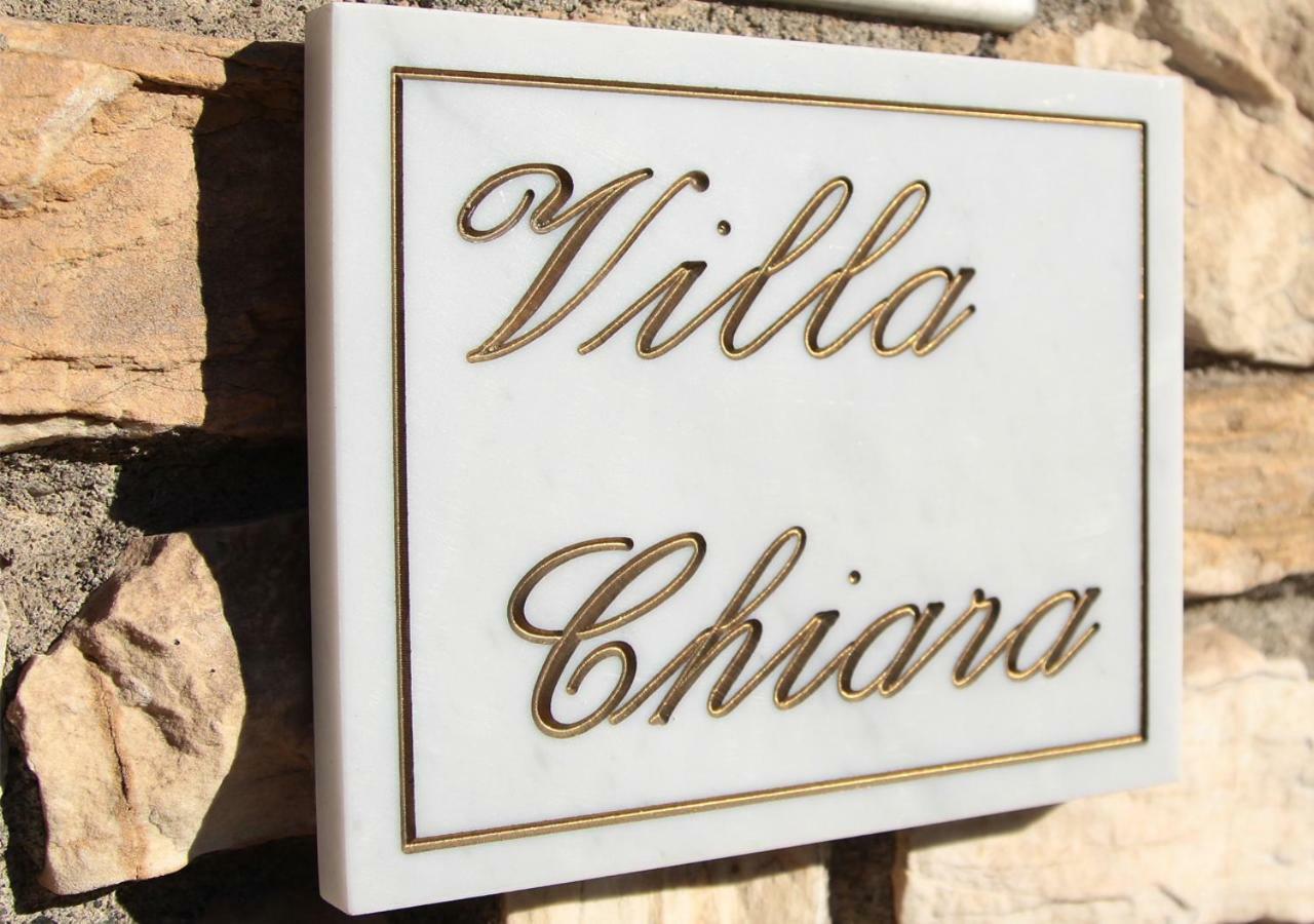 Villa Chiara Affitta Camere Carrare Extérieur photo